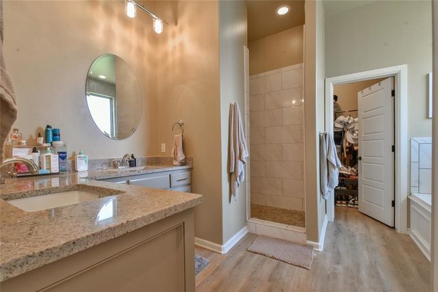 632 Spavinaw Lane, Edmond, OK 73025