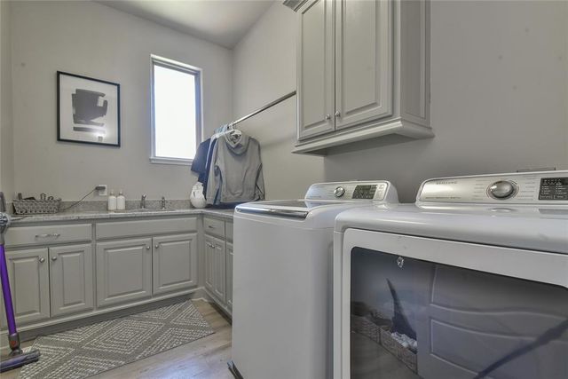 632 Spavinaw Lane, Edmond, OK 73025
