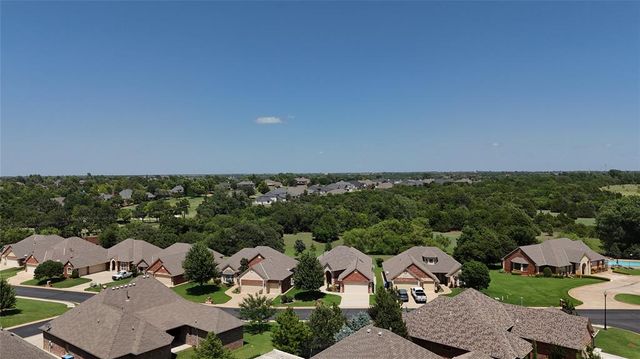 632 Spavinaw Lane, Edmond, OK 73025