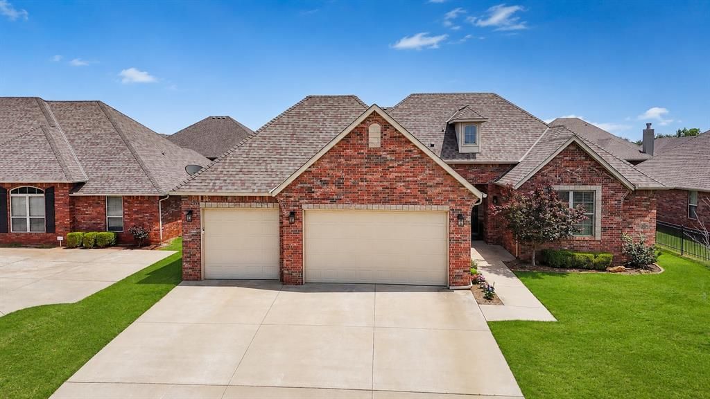 632 Spavinaw Lane, Edmond, OK 73025