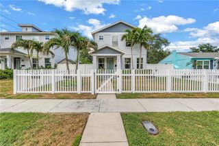 777 52ND AVENUE N, St Petersburg, FL 33703