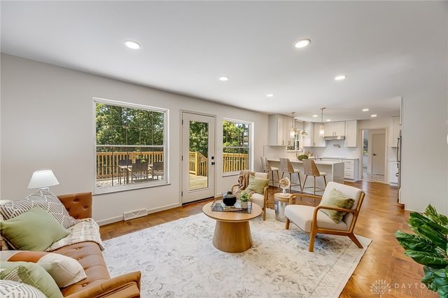 9299 Fidelis Drive, Blue Ash, OH 45242