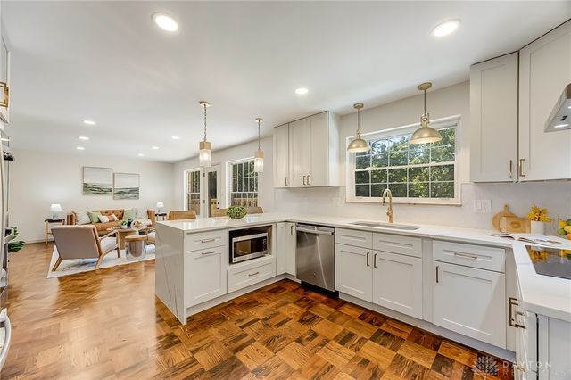 9299 Fidelis Drive, Blue Ash, OH 45242