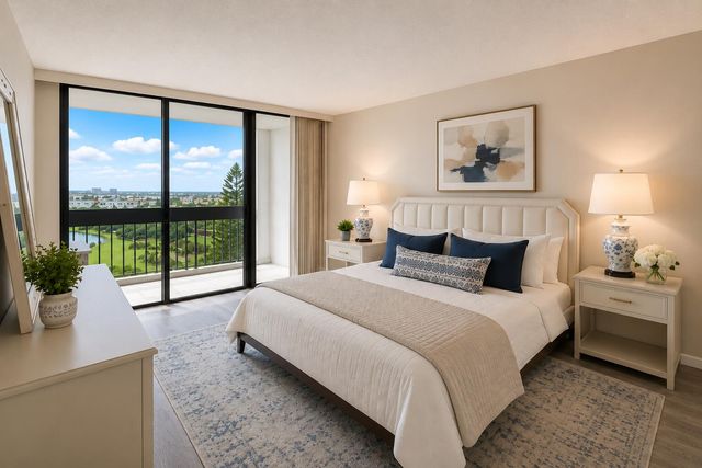 2400 Presidential Way 1105, West Palm Beach, FL 33401