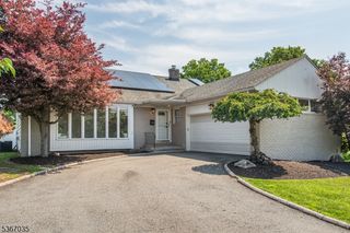 32 Brantwood Pl, Clifton City, NJ 07013