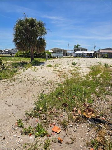 3063 YORK RD, St. James City, FL 33956