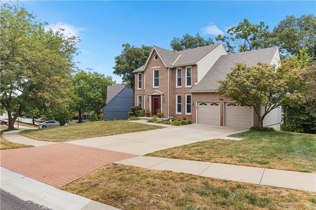 14927 W 76th Street, Lenexa, KS 66216