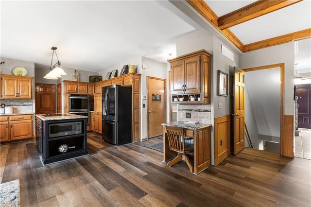 14927 W 76th Street, Lenexa, KS 66216