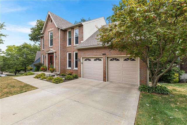 14927 W 76th Street, Lenexa, KS 66216