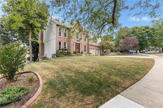 14927 W 76th Street, Lenexa, KS 66216