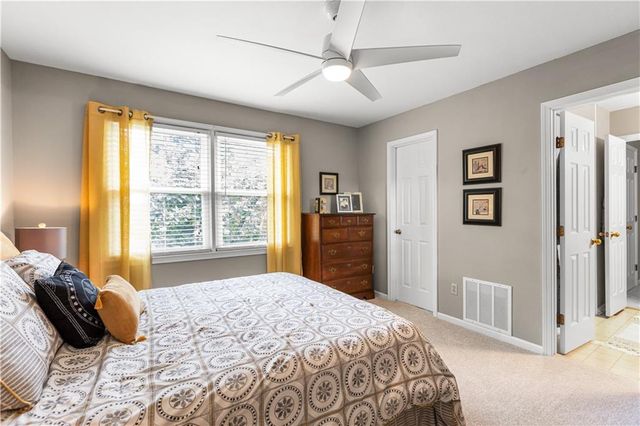 14927 W 76th Street, Lenexa, KS 66216