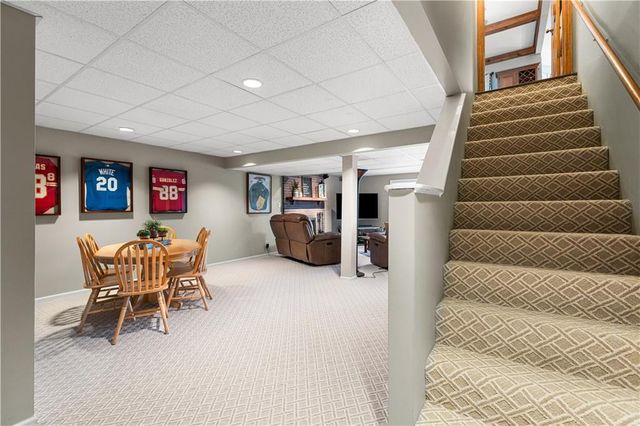 14927 W 76th Street, Lenexa, KS 66216