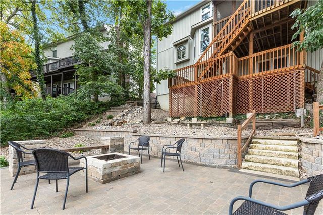 14927 W 76th Street, Lenexa, KS 66216