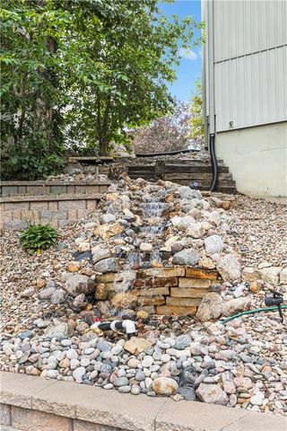 14927 W 76th Street, Lenexa, KS 66216