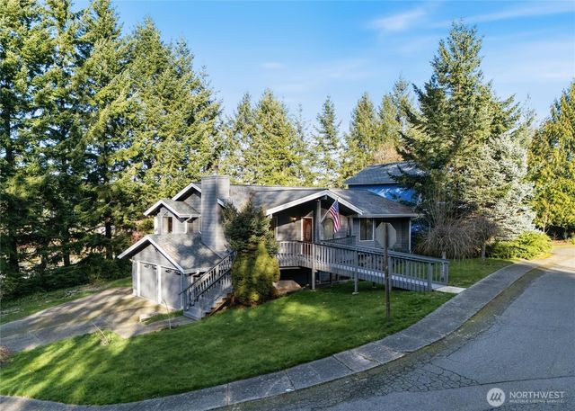 9574 Radcliff Avenue NE, Bremerton, WA 98311