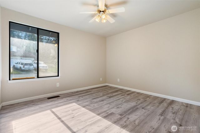 9574 Radcliff Avenue NE, Bremerton, WA 98311