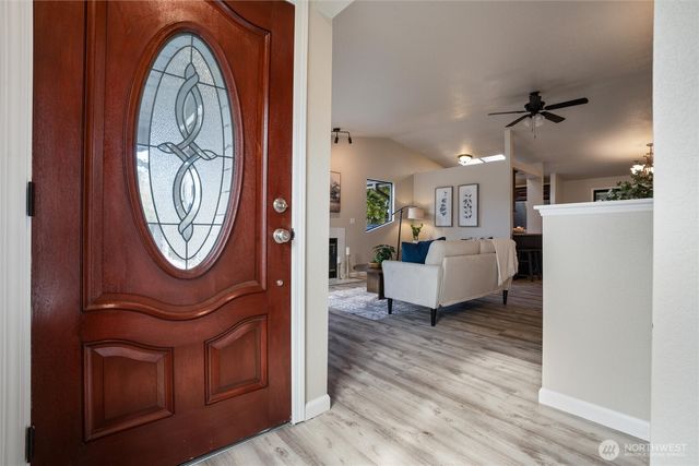 9574 Radcliff Avenue NE, Bremerton, WA 98311