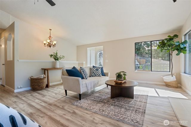 9574 Radcliff Avenue NE, Bremerton, WA 98311