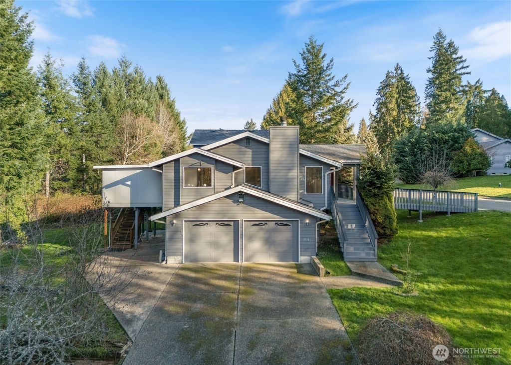 9574 Radcliff Avenue NE, Bremerton, WA 98311