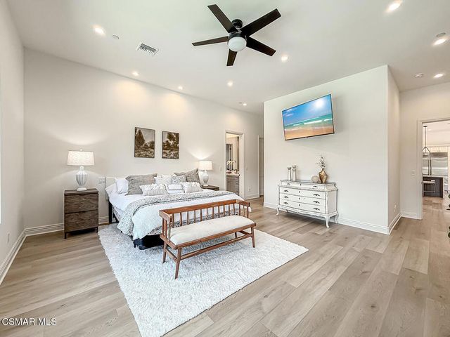 395 Sherwood Court, Thousand Oaks, CA 91361