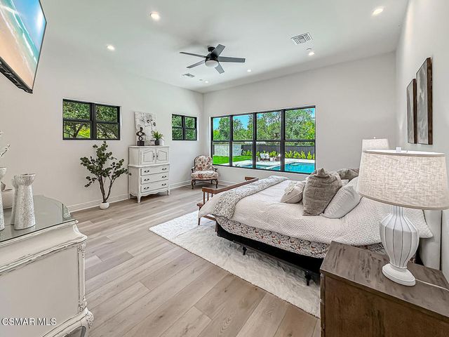 395 Sherwood Court, Thousand Oaks, CA 91361