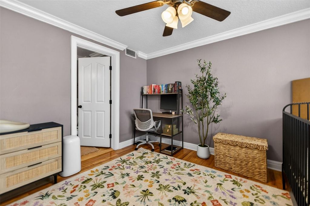 Image 22 of property listing at 3318 N RIDGE AVENUE, Tampa, FL 33603