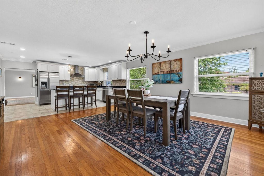 Image 7 of property listing at 3318 N RIDGE AVENUE, Tampa, FL 33603