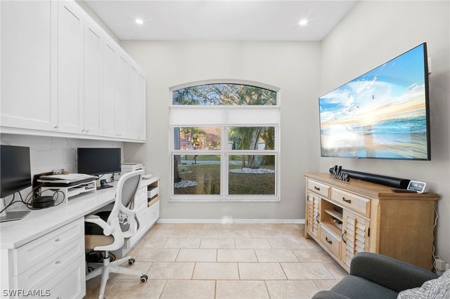 3381 Mystic River DR, Naples, FL 34120