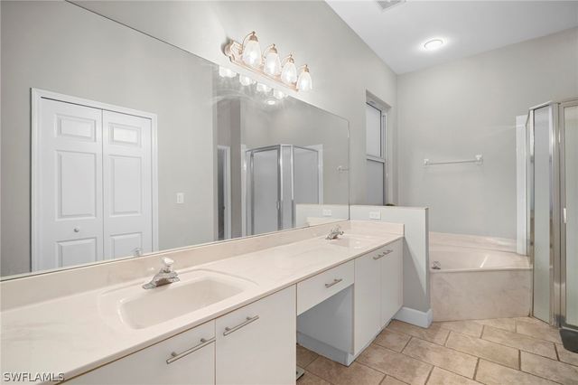 3381 Mystic River DR, Naples, FL 34120