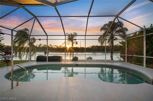 3381 Mystic River DR, Naples, FL 34120