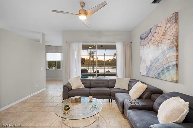 3381 Mystic River DR, Naples, FL 34120