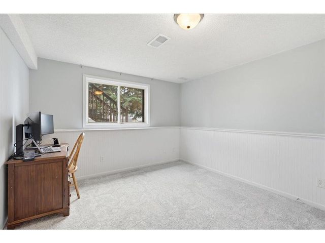 1441 Hallewood Boulevard, New Richmond, WI 54017