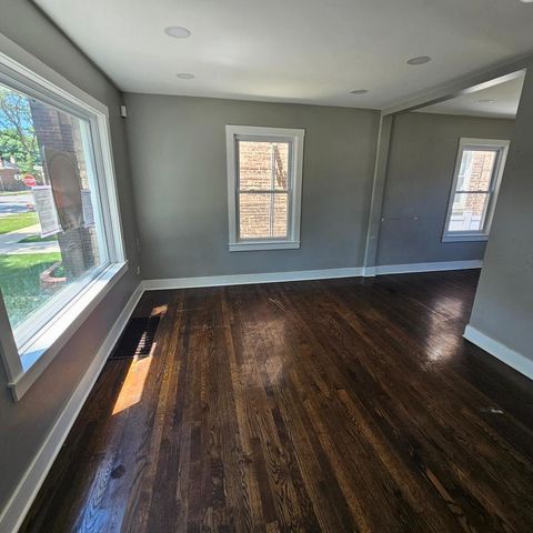 2608 E 92nd Street, Chicago, IL 60617