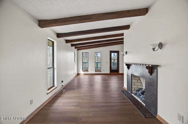 2400 Burgess Falls Rd, Cookeville, TN 38506