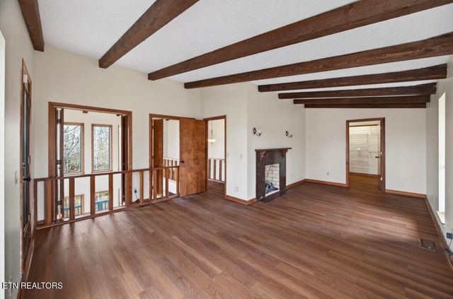 2400 Burgess Falls Rd, Cookeville, TN 38506