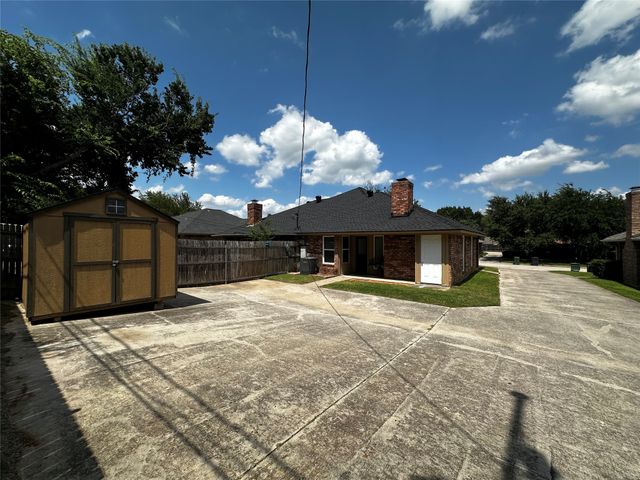 5218 Wild Horse Court, Arlington, TX 76017