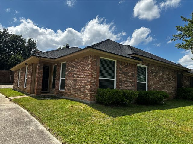 5218 Wild Horse Court, Arlington, TX 76017