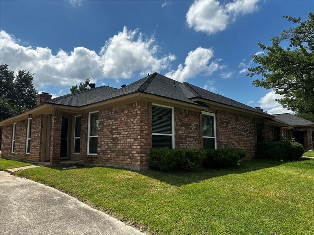 5218 Wild Horse Court, Arlington, TX 76017
