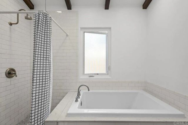 1305 Scenic Dr, Escondido, CA 92029