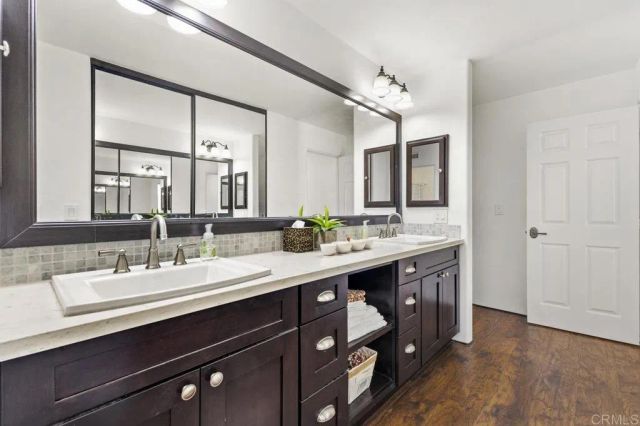 1305 Scenic Dr, Escondido, CA 92029