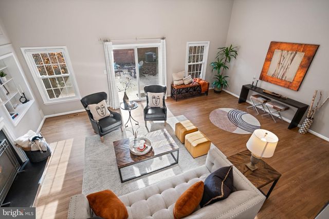 2729 UNICORN LN NW, Washington, DC 20015