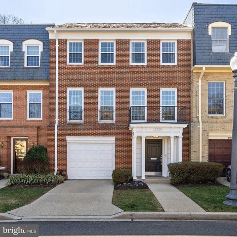 2729 UNICORN LN NW, Washington, DC 20015