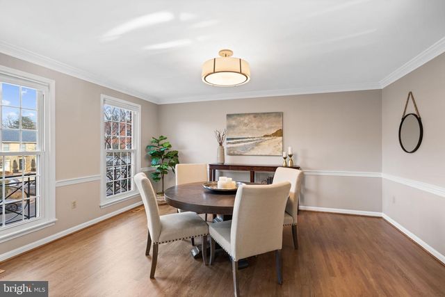 2729 UNICORN LN NW, Washington, DC 20015