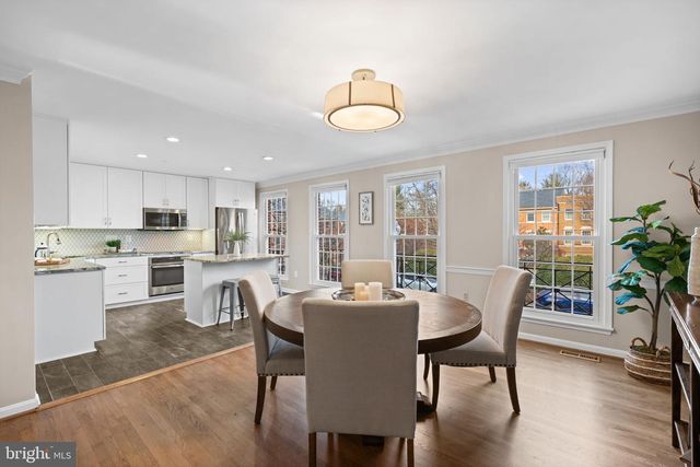 2729 UNICORN LN NW, Washington, DC 20015