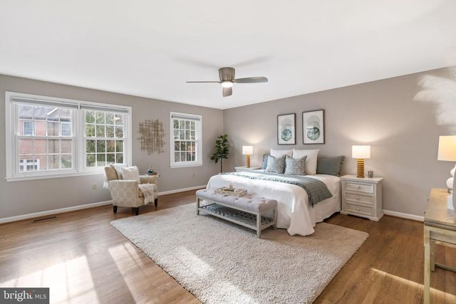 2729 UNICORN LN NW, Washington, DC 20015