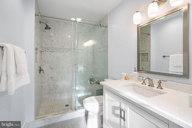 2729 UNICORN LN NW, Washington, DC 20015