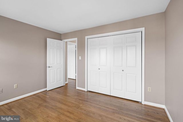 2729 UNICORN LN NW, Washington, DC 20015