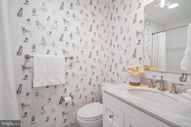 2729 UNICORN LN NW, Washington, DC 20015