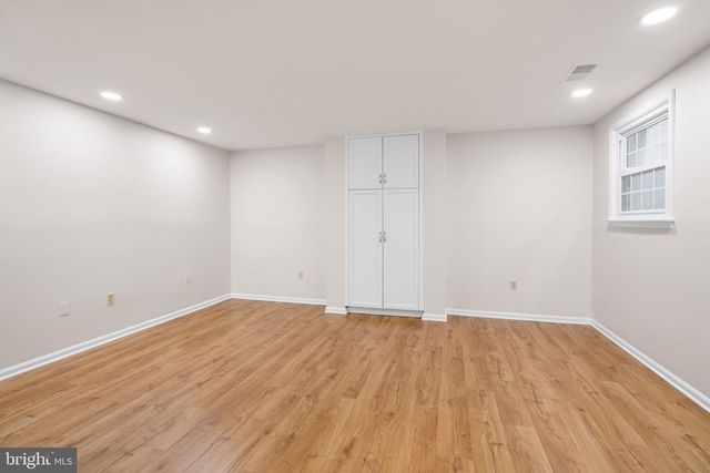 2729 UNICORN LN NW, Washington, DC 20015