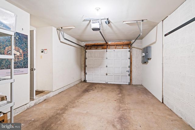 2729 UNICORN LN NW, Washington, DC 20015